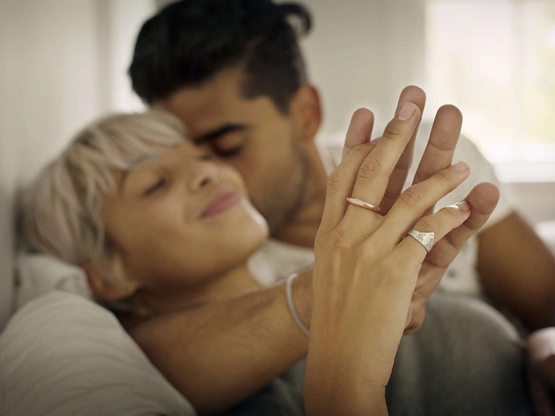 benefit icon — renewed intimacy interest